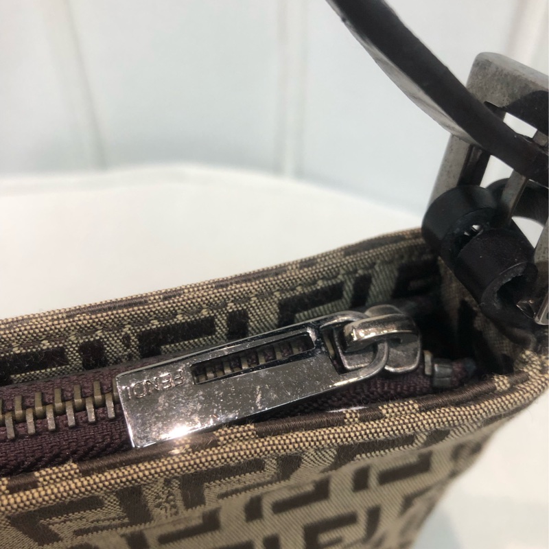 FENDI 全布老花 奶茶色 麻雀袋 XA491-39