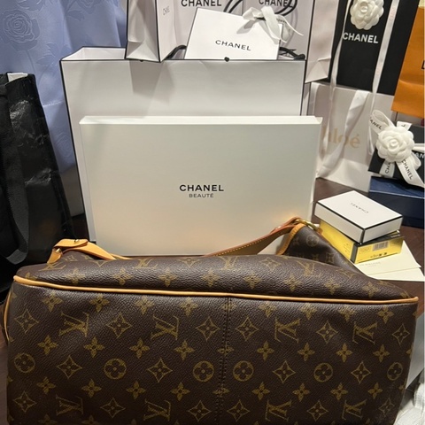 LV
