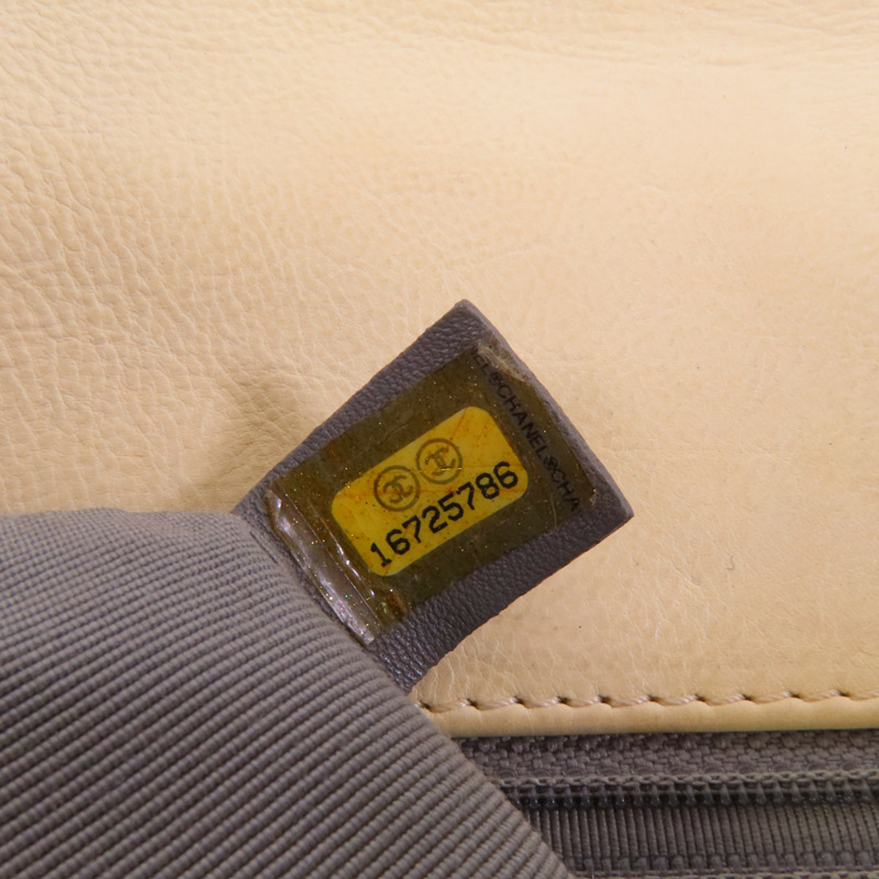 CHANEL 牛皮皮革Chain Shoulder銀扣鏈帶肩背袋-6