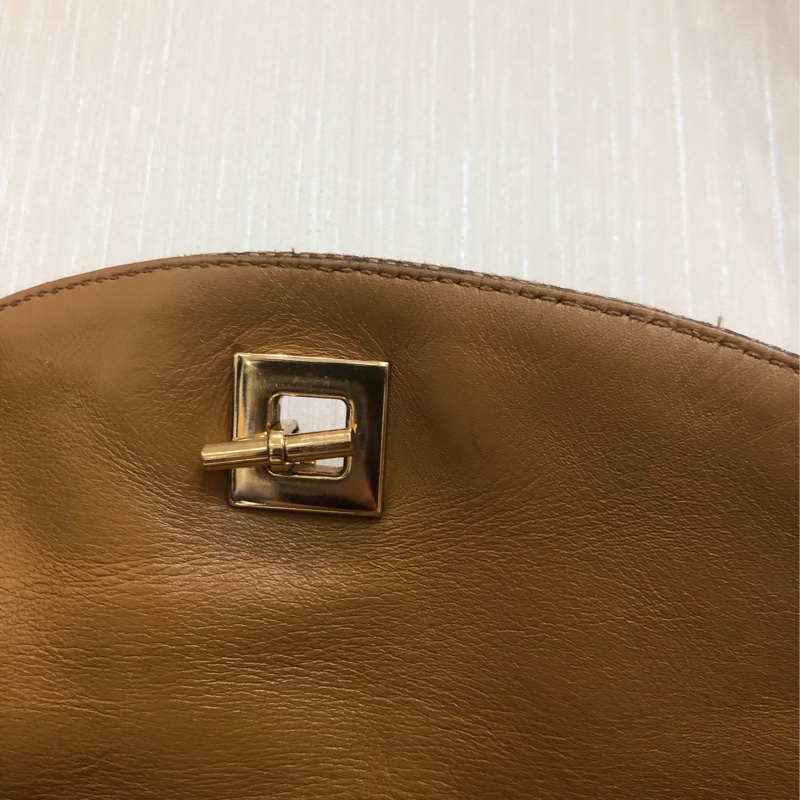 Gucci 經典啡色布面老花GG 金色老虎扣XB087-25