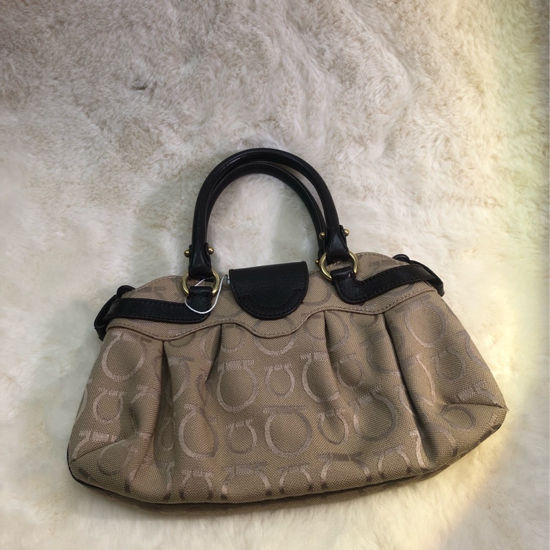 Ferragamo 老花布面 啡色手提帶 手拎包 XB363-1