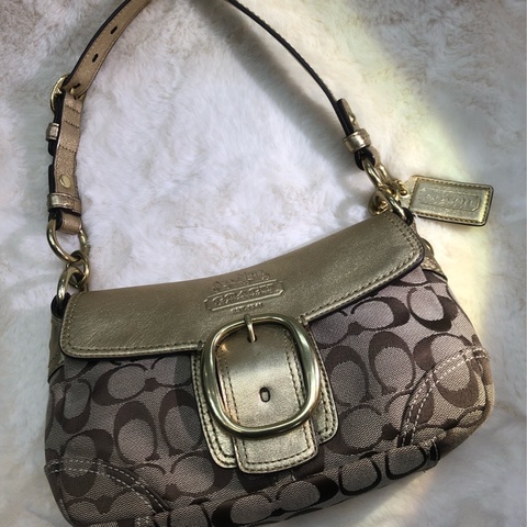 Coach 老花布面金色腋下包 XA490