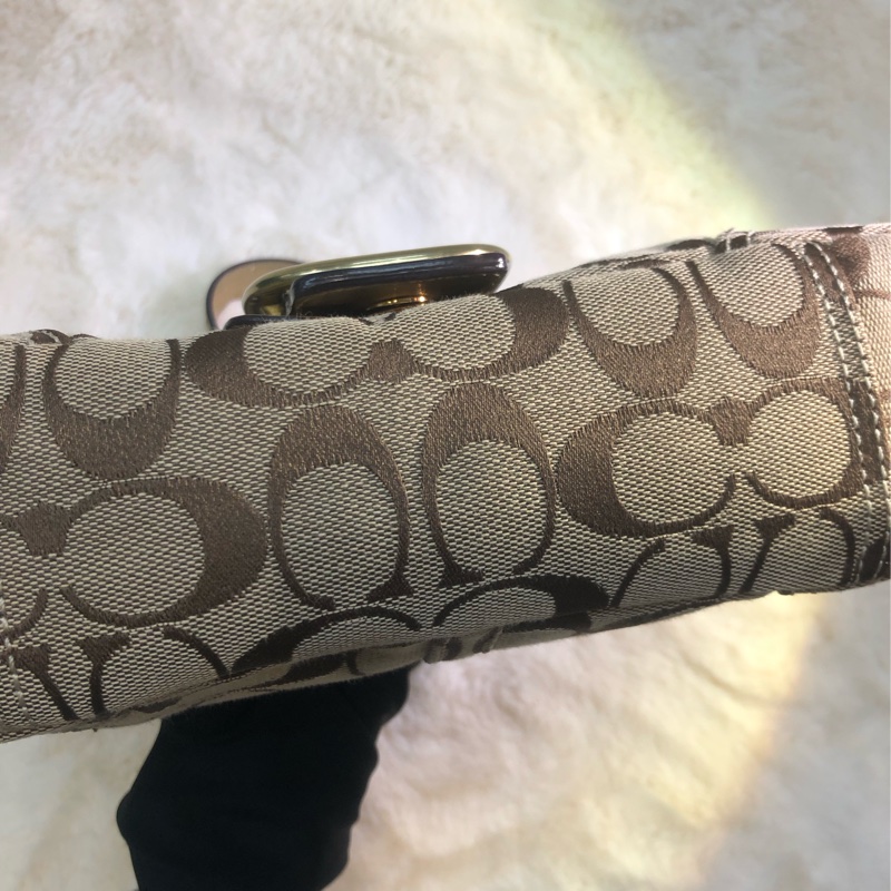 Coach 老花布面金色腋下包 XA490-2