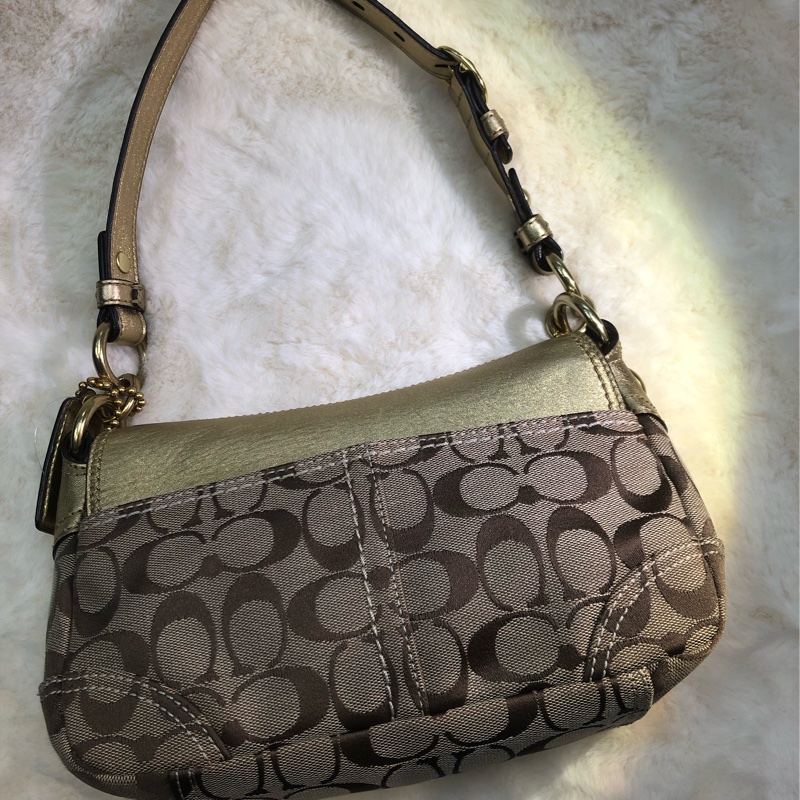 Coach 老花布面金色腋下包 XA490-14