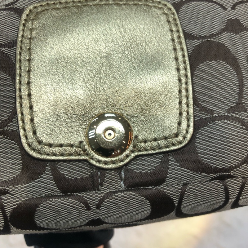 Coach 老花布面金色腋下包 XA490-43