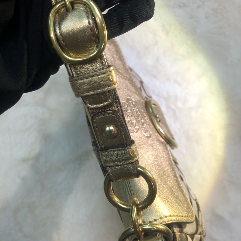 Coach 老花布面金色腋下包 XA490-54