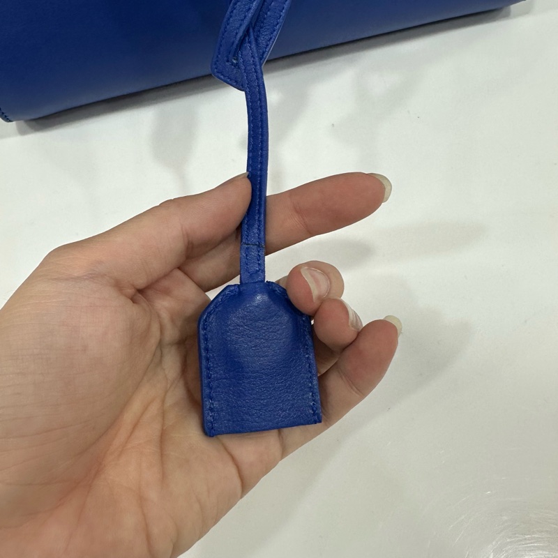 YSL 372087 皇家藍牛皮金釦斜背包 cabas mini-8