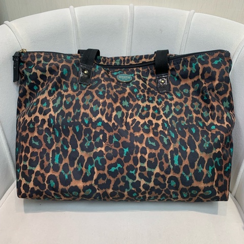 Coach 啡色豹紋大托特包 布料 XB543
