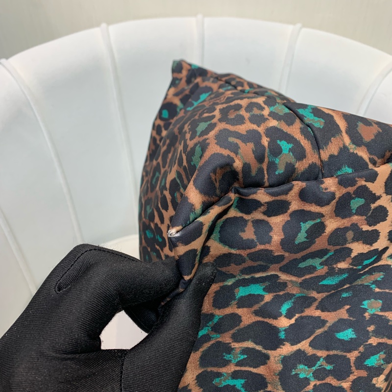 Coach 啡色豹紋大托特包 布料 XB543-32