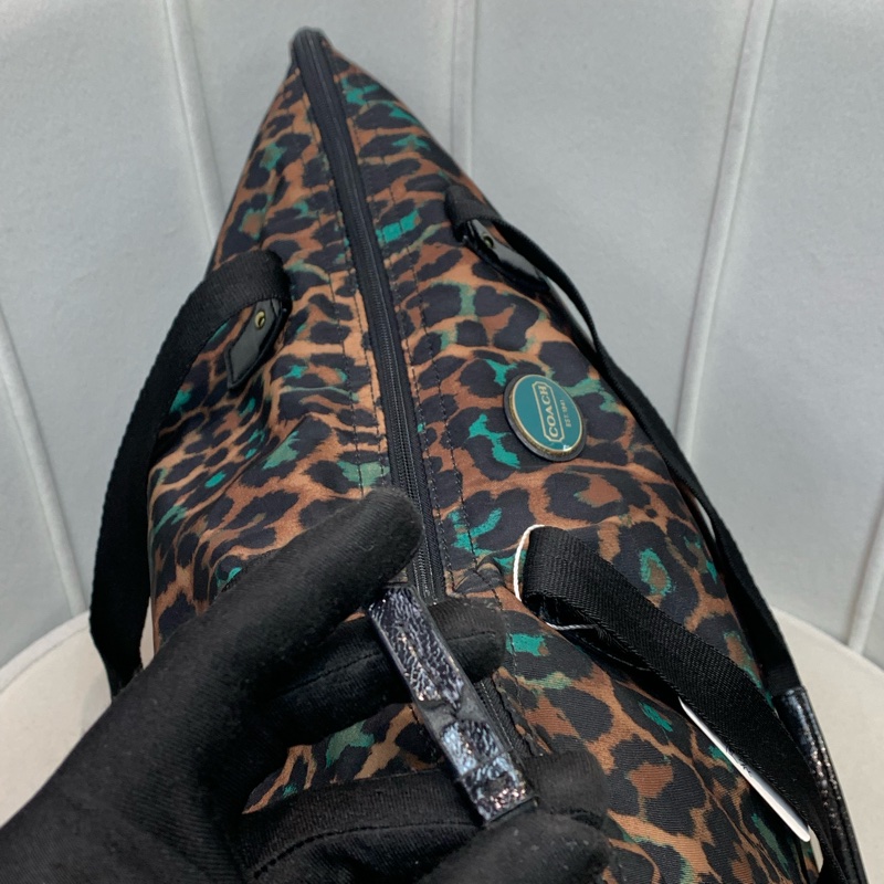 Coach 啡色豹紋大托特包 布料 XB543-47