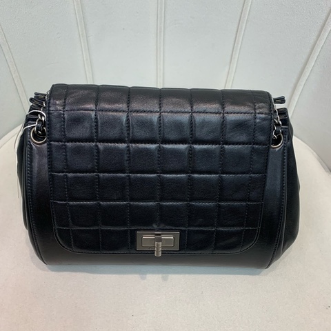 Chanel 2.55 黑色銀扣菱格 保齡球袋 銀色皮穿鏈XB547