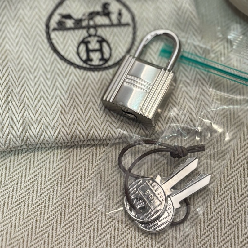 全新抱出Hermès Picotin 18 奶昔白銀釦K刻-15