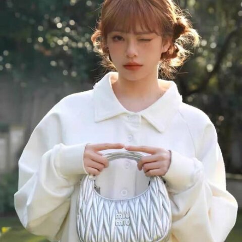 ✨MIUMIU 銀色皺褶hobo wander mini手提包 17x14cm 全新閒置配件塵袋
