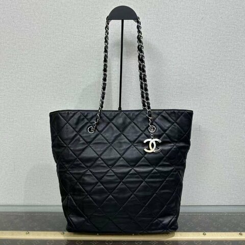 ✨CHANEL 黑銀菱格紋手提肩背包 30*34*10 98新配件塵袋