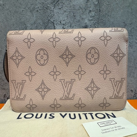LV 超甜美的月光女神粉色拉鍊長夾🩷