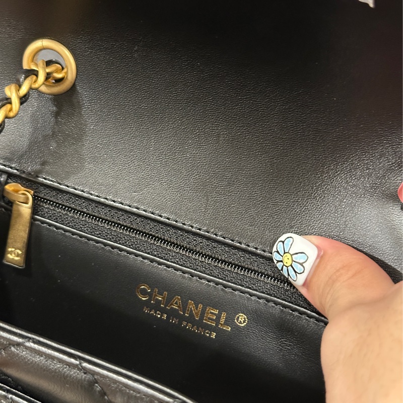 Chanel 24b黑金方胖子大logo 芯片款 #專櫃22萬入手🈶購證 #全新閒置帶膜-25