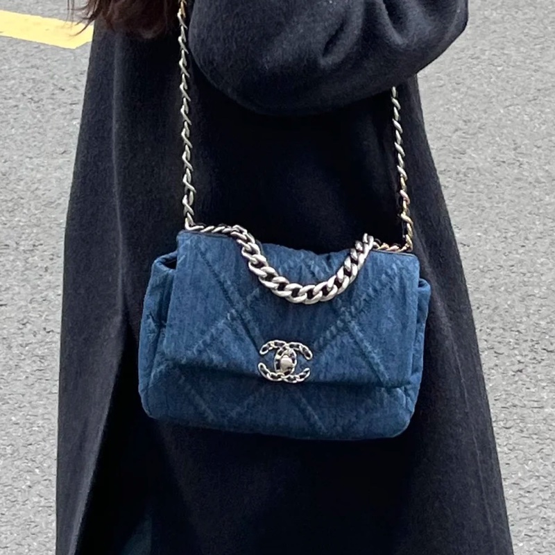 99新🆕Chanel丹寧牛仔款深藍小號19bag手提斜款單肩包-1