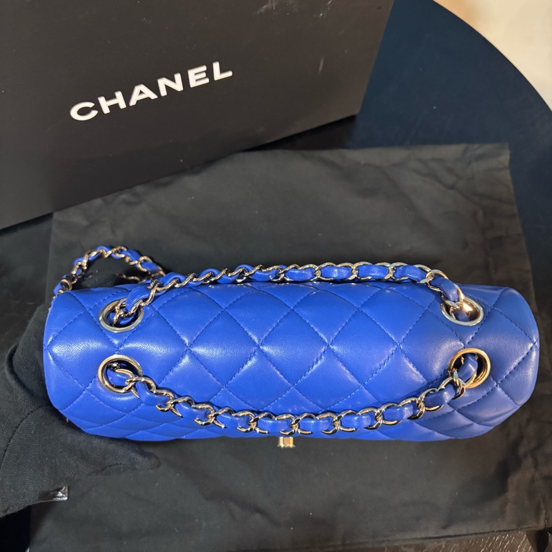 99新🆕Chanel寶藍色金扣羊皮CF23鏈條手提斜挎包🧵-2