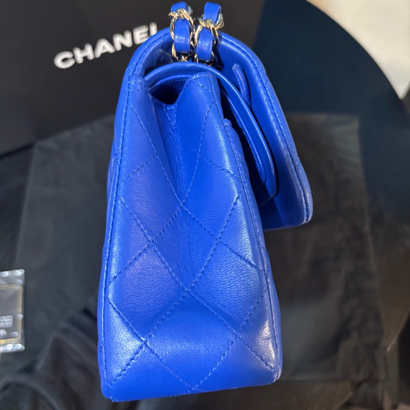 99新🆕Chanel寶藍色金扣羊皮CF23鏈條手提斜挎包🧵-5
