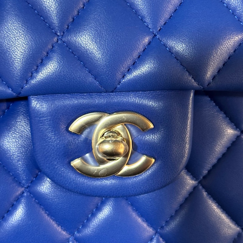 99新🆕Chanel寶藍色金扣羊皮CF23鏈條手提斜挎包🧵-9