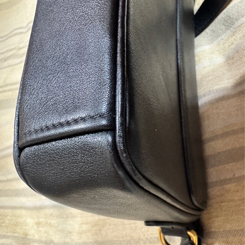 Prada金色logo肩背包(斜背包)-13