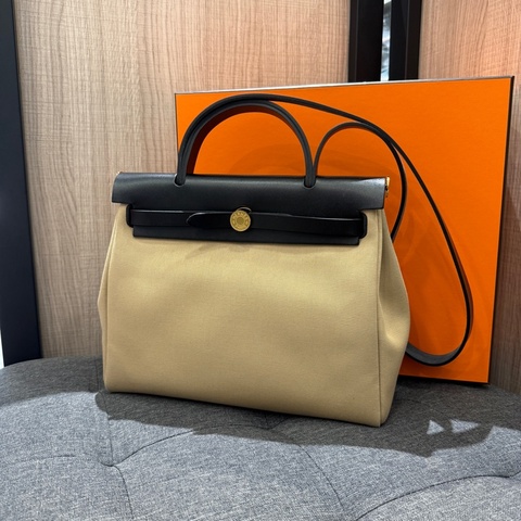 近新 HERMES ZIP HERBAG 31cm 淺駝色帆布拼黑色皮革金釦兩用包