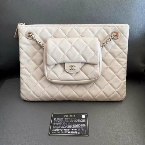 ✨CHANEL 手拿包雙子星珠光色 27.5×19.5 97新配件塵袋