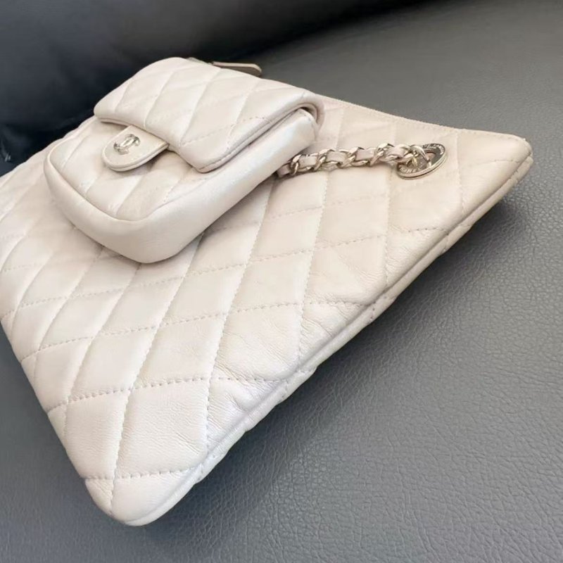 ✨CHANEL 手拿包雙子星珠光色 27.5×19.5 97新配件塵袋-5