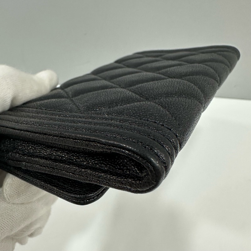 chanel 黑荔枝皮金釦中夾 boy-11