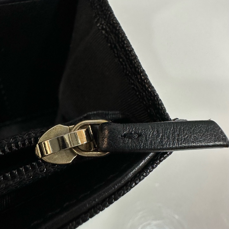 chanel 黑荔枝皮金釦中夾 boy-25