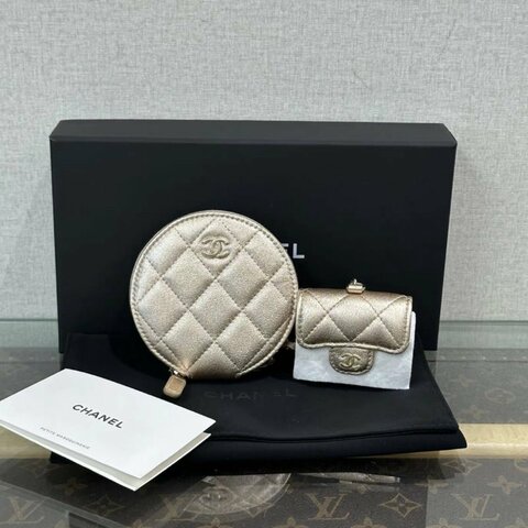CHANEL vic香檳色金扣子母掛件零錢包10*10*2 全新閒置配件塵袋盒子