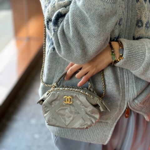 CHANEL 尼龍餃子包 99新 配件塵袋