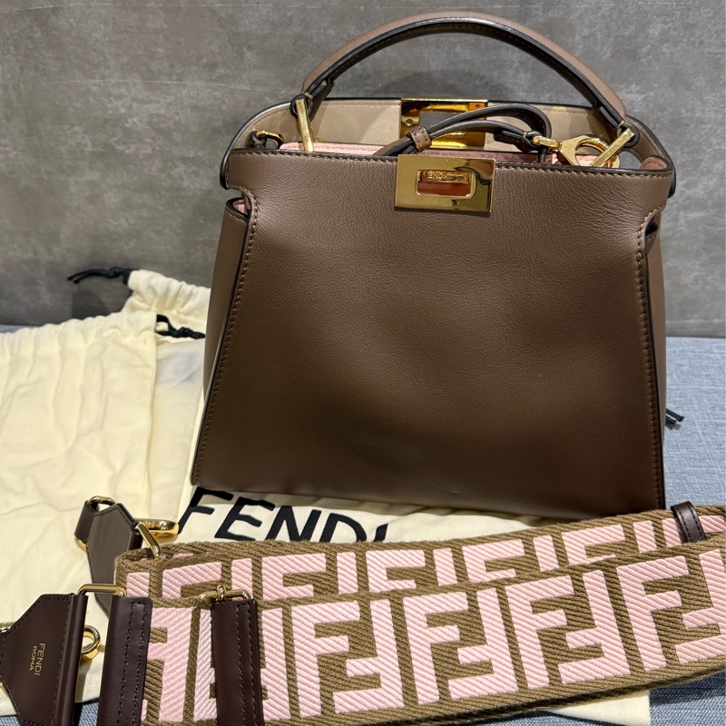 Fendi Peekaboo Iconic Essentially（贈正品寬背帶）-1
