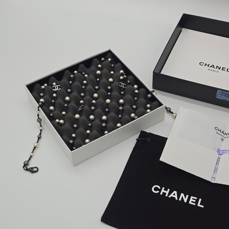 (超新♥️購證盒子)CHANEL 黑白珍珠 巴洛克 雙C LOGO 水鑽 長項鍊 毛衣鏈-4