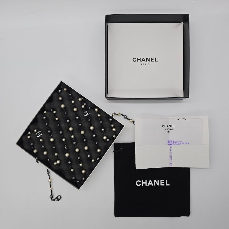 (超新♥️購證盒子)CHANEL 黑白珍珠 巴洛克 雙C LOGO 水鑽 長項鍊 毛衣鏈-5