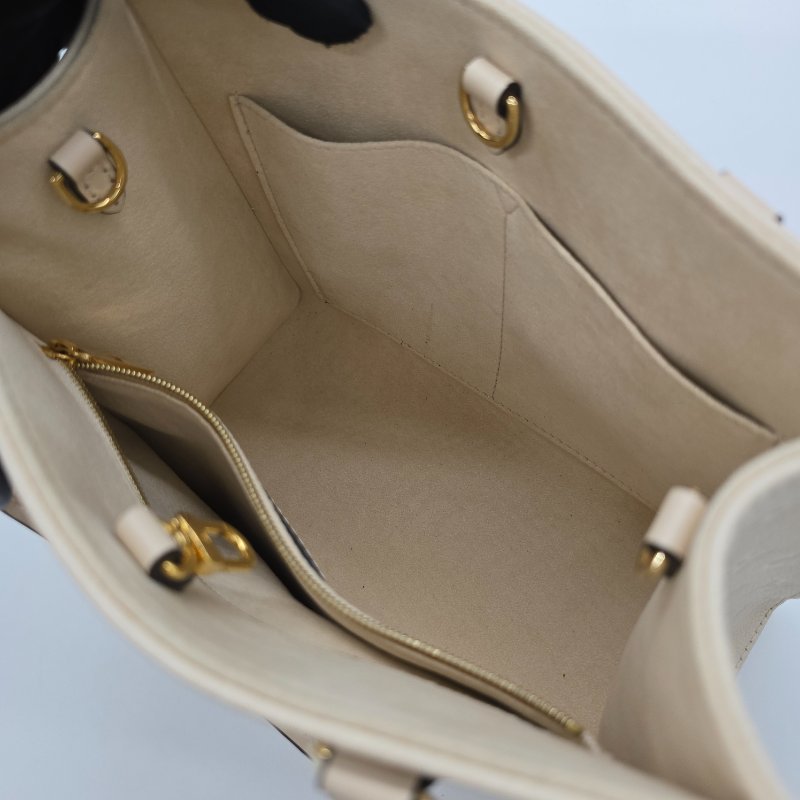 (超新♥️大全配) LOUIS VUITTON ON THE GO 小號 奶油白 牛皮 手提包 電腦包 斜背包|專櫃118,000-10