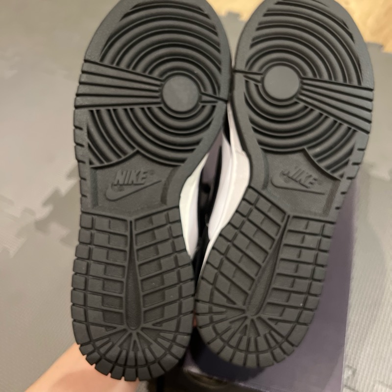 NIKE 休閒鞋 W NIKE DUNK LOW 女黑白色 熊貓/24號-3