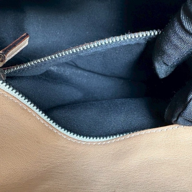 Gucci 駝皮邊黑logo布搖滾系列肩側包-18