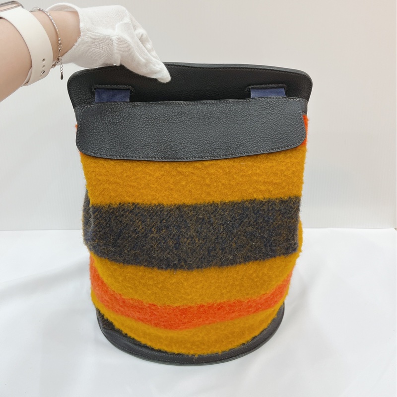 莉亞精品♡ Hermes 毛呢撞色後背包 二手美包-3