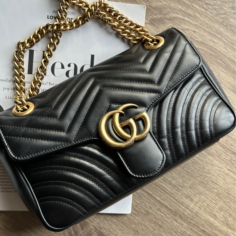 ‎˗ˏˋ 精緻女孩日常 º· 𓈒꙳ ‎˖ Gucci Marmont 26 黑色牛皮金釦肩背包 斜背包-10