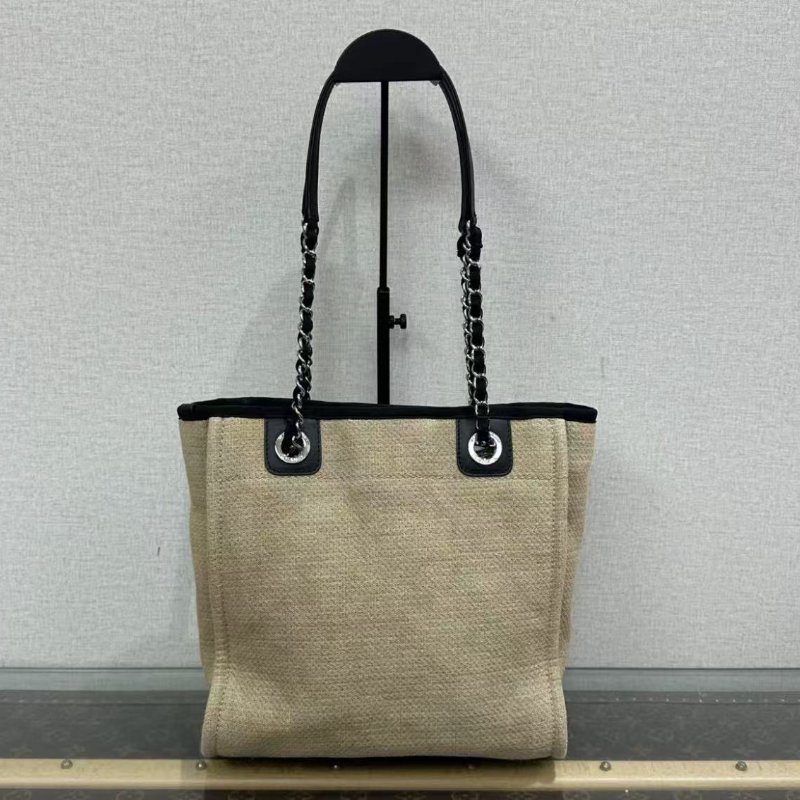 ✨CHANEL 奶茶色銀扣手提肩背沙灘包 26*26*11 98新配件塵袋-7