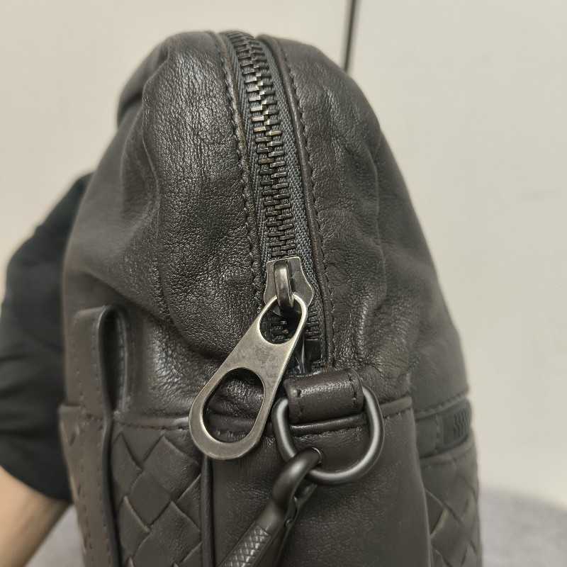 ㊣✨Bottega Veneta ✨(附防塵袋)寶緹嘉 BV 羊皮 咖啡色 編織 相機包 肩背包 斜背包 /二手包/二手精品/保證正品🌳二手樹屋🌳-24