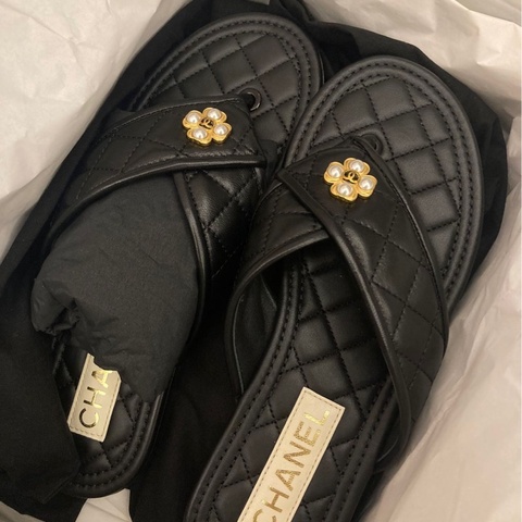 Chanel香奈兒黑色拖鞋