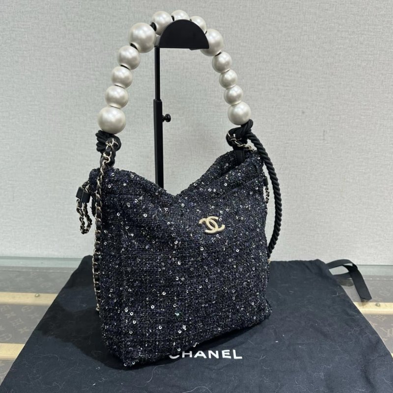 CHANEL 毛呢亮片金扣珍珠鏈條福袋水桶包25*26*8 98新 配件盒子塵袋保卡-1