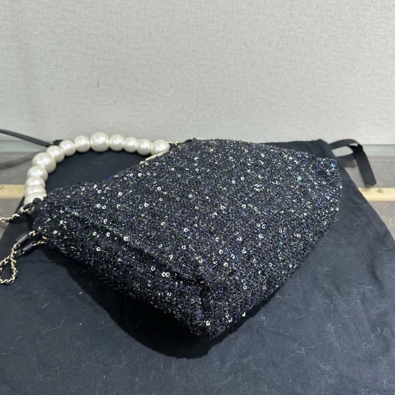 CHANEL 毛呢亮片金扣珍珠鏈條福袋水桶包25*26*8 98新 配件盒子塵袋保卡-2