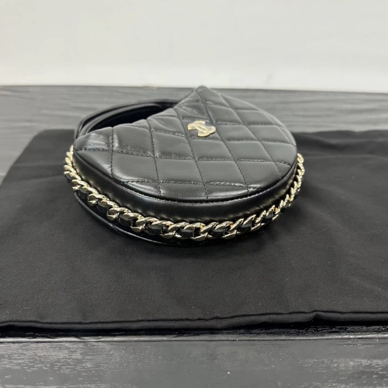 CHANEL 23c呼啦圈黑金菱格紋手提包 16*16*5.5 全新配件:盒子塵袋-2