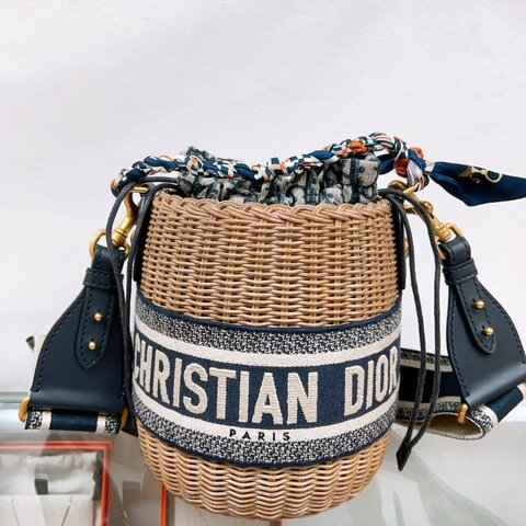 Dior wicker basket 藍色老花拼藤籃編織水桶/野餐包