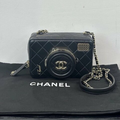 CHANEL 24s秀款黑金菱格鏡子相機包 16*11*6 全新閒置配件塵袋