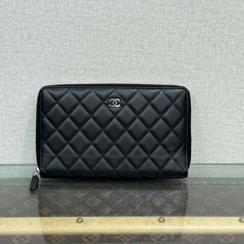 CHANEL 黑色銀扣菱格紋長款拉鍊錢包20*13*2  98新