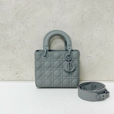 Dior Lady Dior 四格磨砂灰